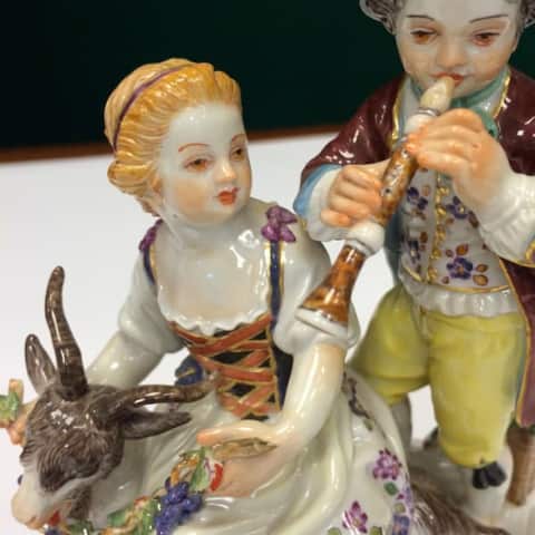 PORZEllANFIGUREN, ZIERSTÜCKE UND SERVICE